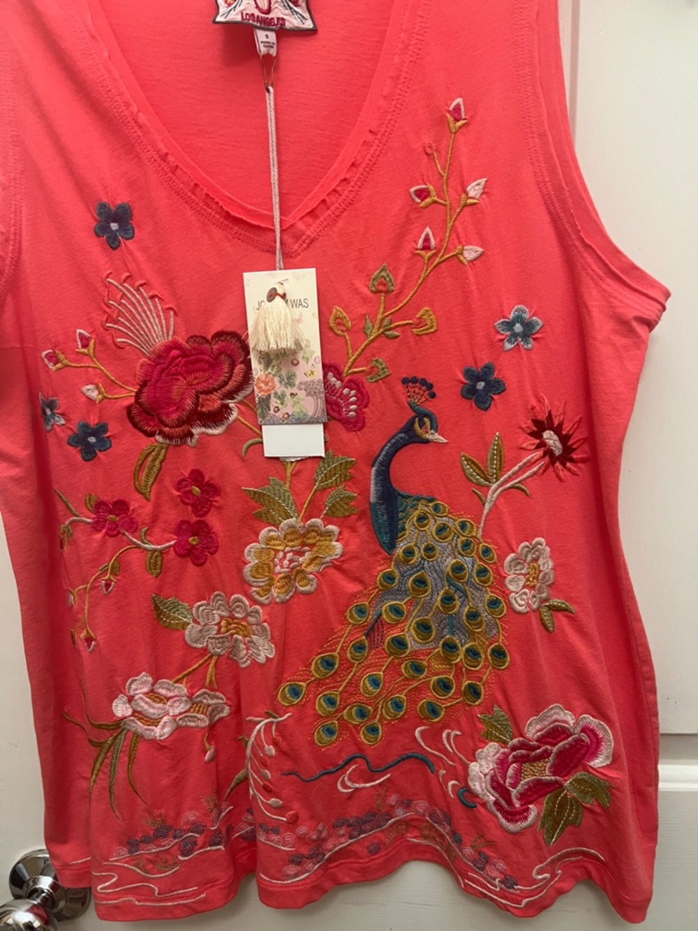 Johnny Was Celina embroidered tank top V-neck - Picture 3 of 9